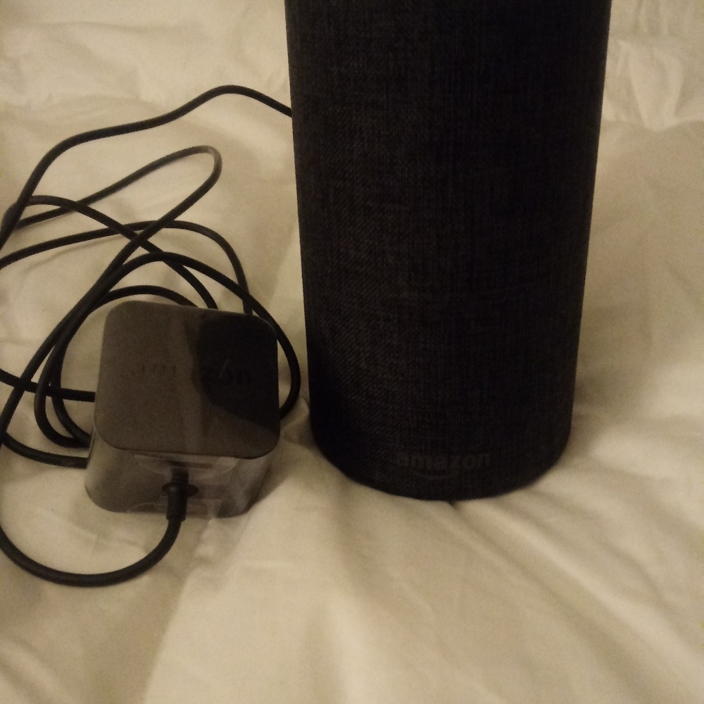 Amazon Echo - Picture 3 of 4